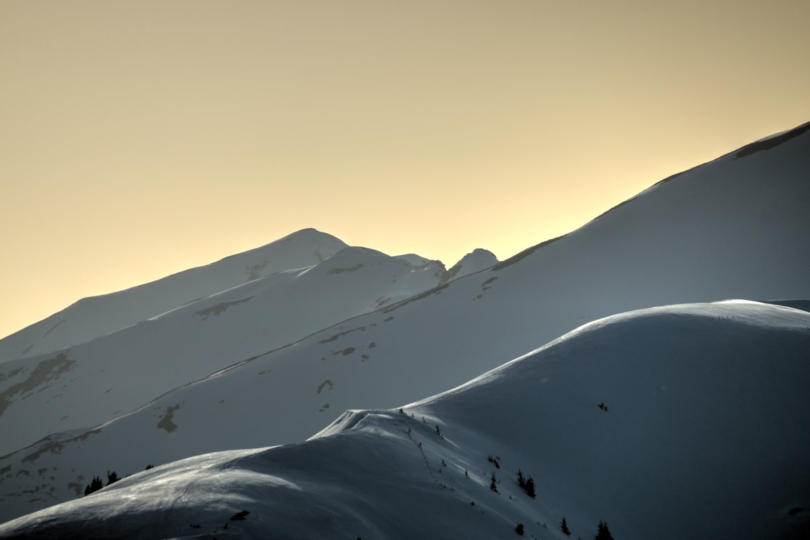 Nyugat felé a Kitzbüheli-Alpok vonulatai 