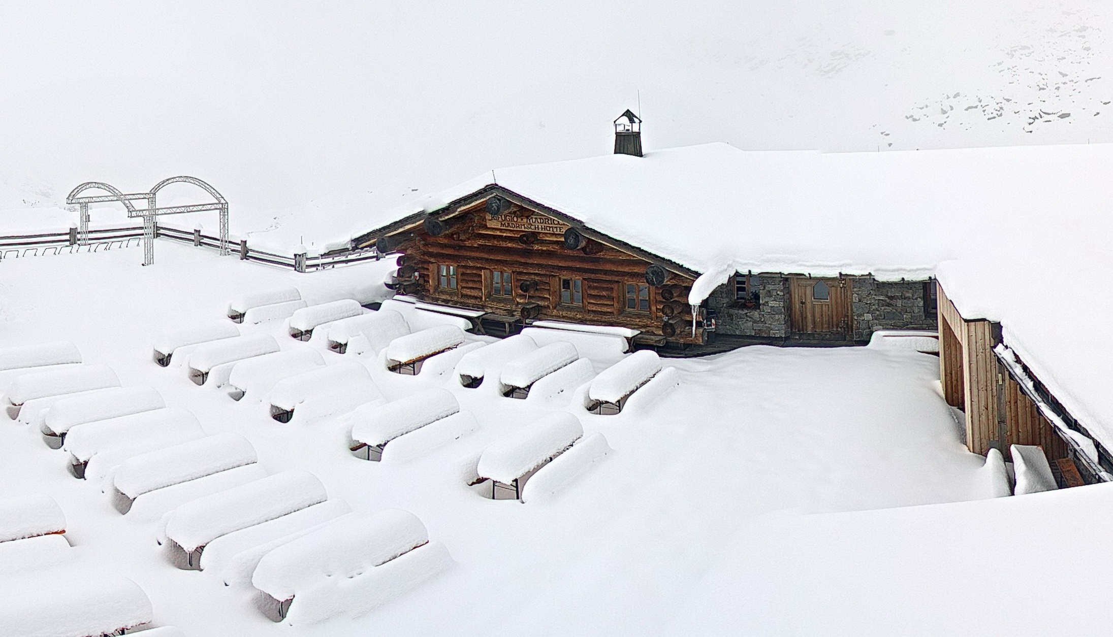 Webkamera képe vasárnap este, Sulden am Ortler - Madritschhütte, 2820 m, Olaszország