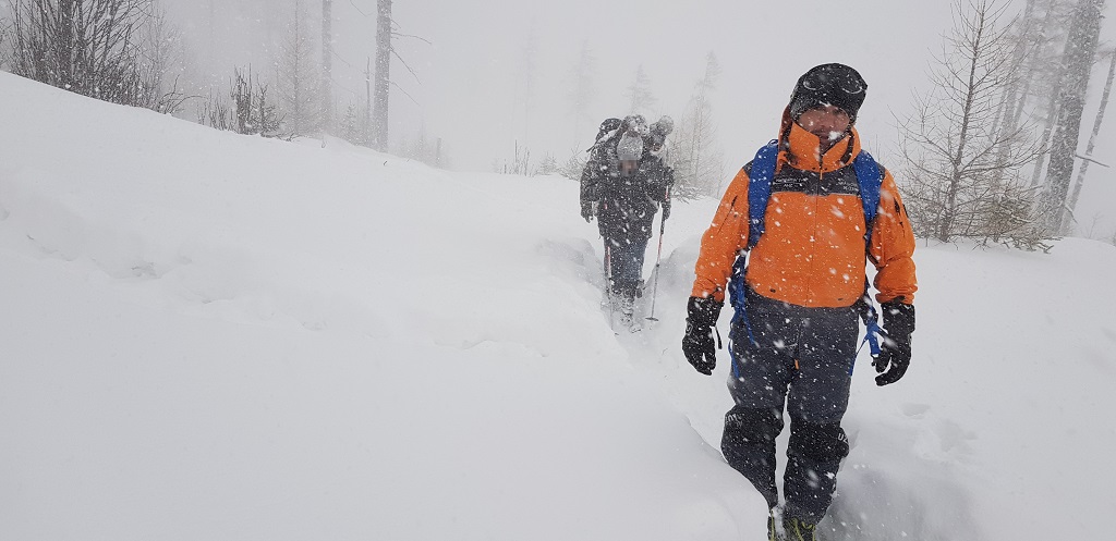 Hegyimentők tegnap a magas-tátrai havazásban (Kép: Horská záchranná služba)