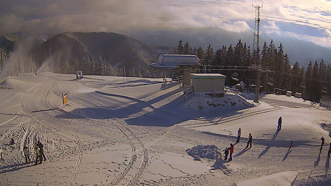Mariazell webkamera: séta a hóban a nyitás előtti napon, december 29-én
