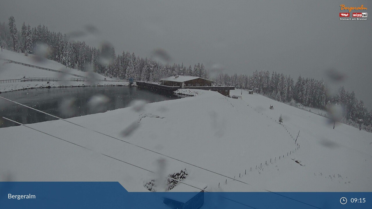A Brenner hágónál is nagy hó esett, a képen Bergeralm sípályája | Kép: feratel webkamera