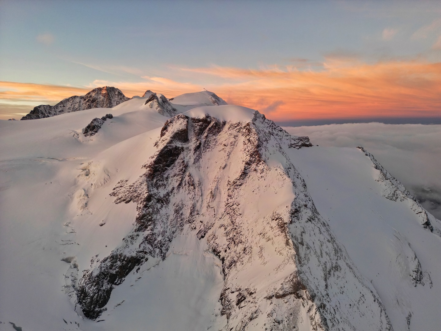 Havazás után, Capanna Margherita 4556 m (Kép: Rifugi Monterosa)