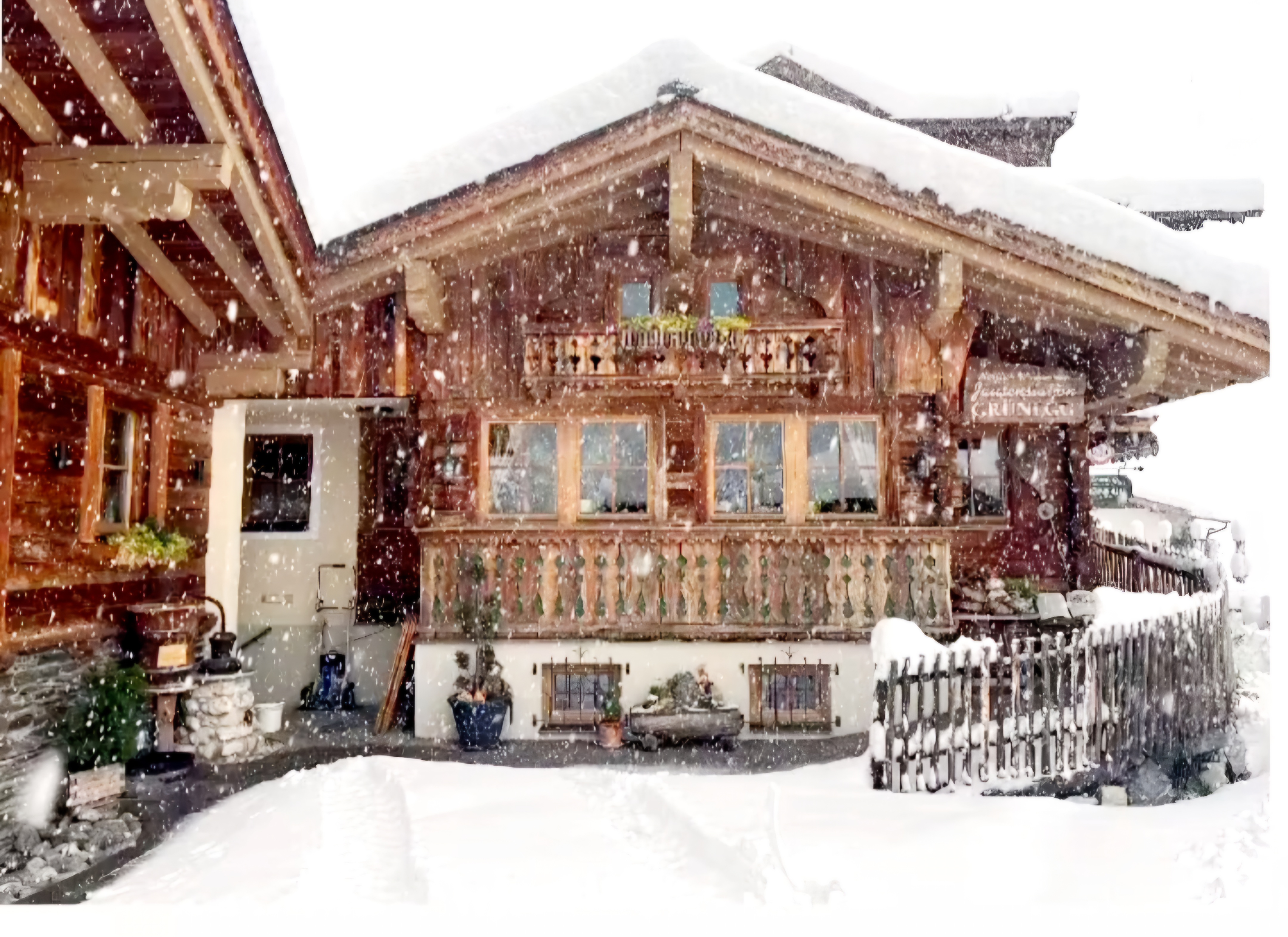 A hochkönigi Grünegg hütte befűtött és pálinkával várja a betérőket - Fotó: Grünegg Hütte