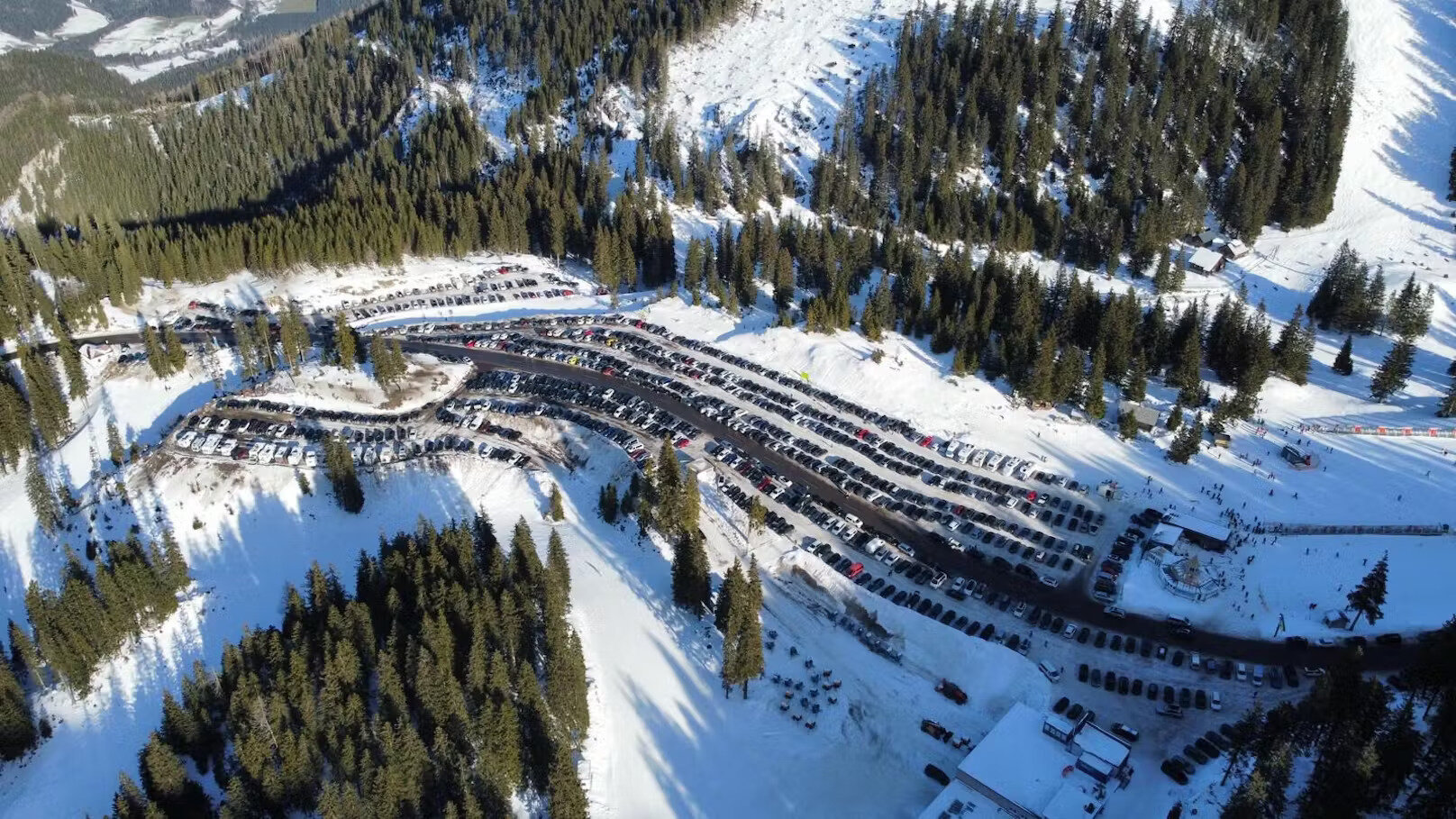 Így nézett ki a parkoló a zsúfolt 4 nap alatt (Hochkar Bergbahnen/Karl Weber)