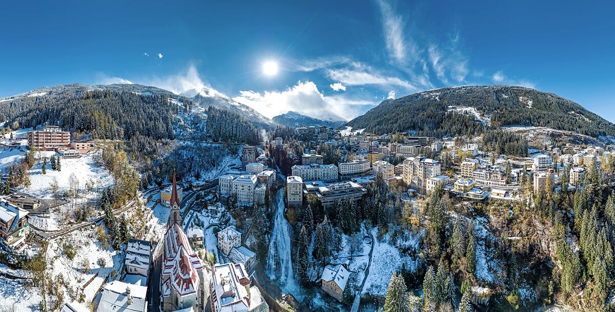 Bad Gastein látképe, középen az óriás vízesés | Fotó: Ronny Katsch