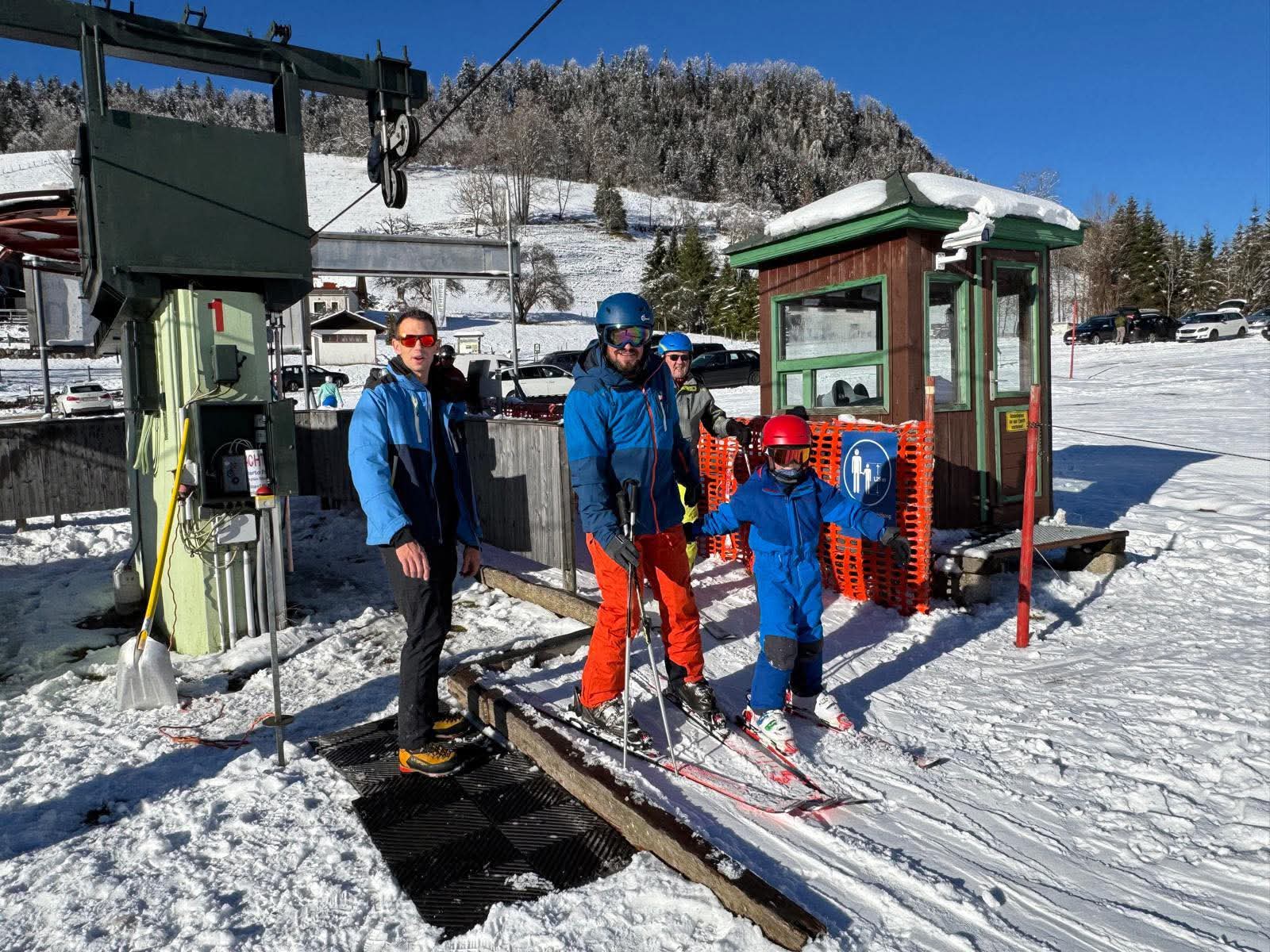 Az első síelők Maiszinkenen - Fotó: ÖVP Lunz am See
