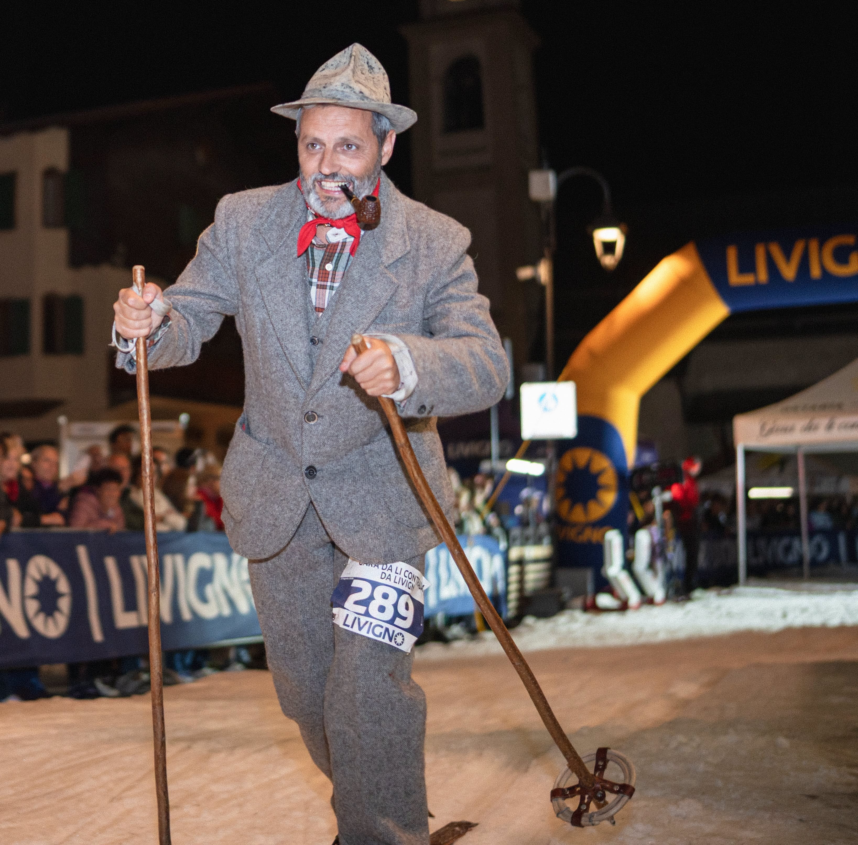 A versenyzők jelentős része retro felszereléssel indul (Kép: Livigno)