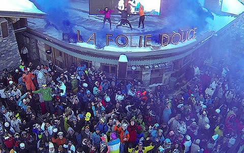 A fergeteges partikról ismert La Folie Douce aprés ski bár | Fotó: Telegraph