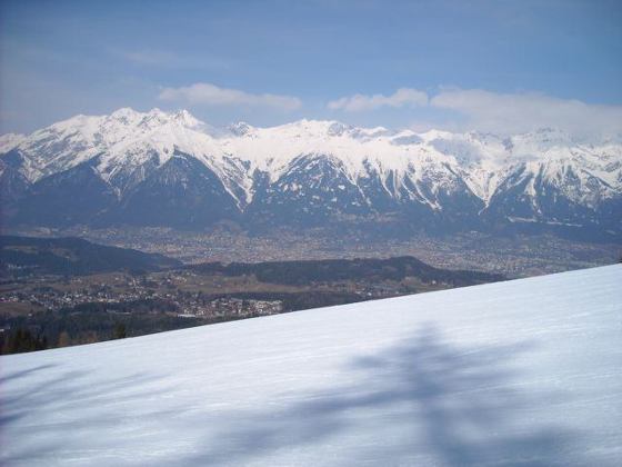 Innsbruck március végén.