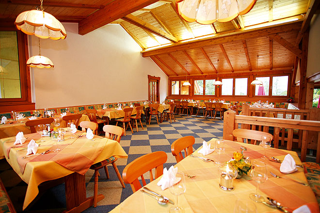 restaurant-9377.jpg