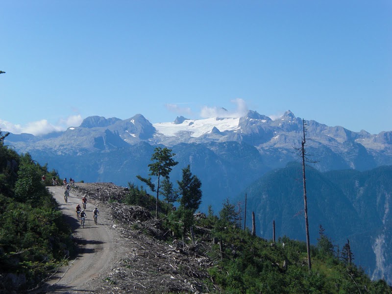 A Raschberg - háttérben a Dachstein gleccser