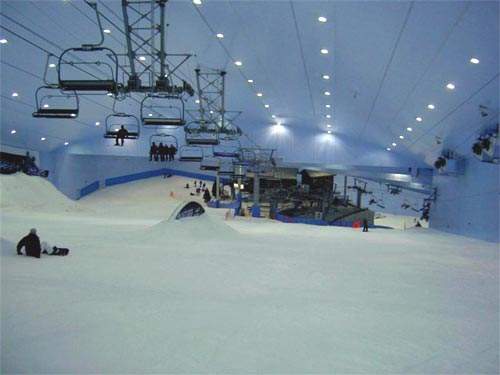 ski-dubai-upper-slope.jpg
