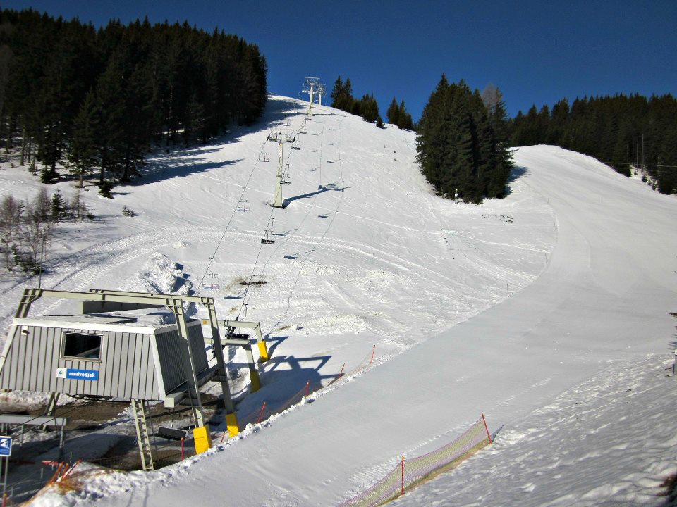 ski-slope-Medvedjak.jpg