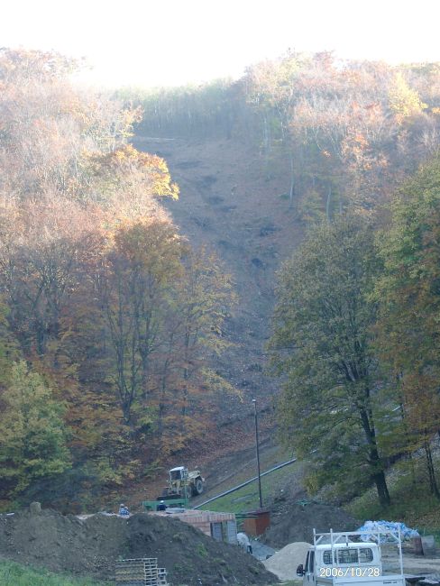 uj-palya-munkagep-epitkezes.jpg