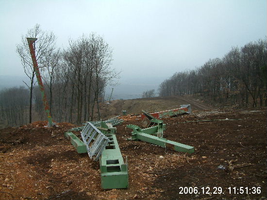 a-csakanyos-lift-felso-allomasanal-1.JPG