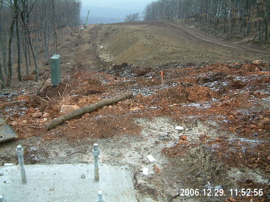 a-csakanyos-lift-felso-reszenel.a-lift-nyomvonala-felulrol.JPG