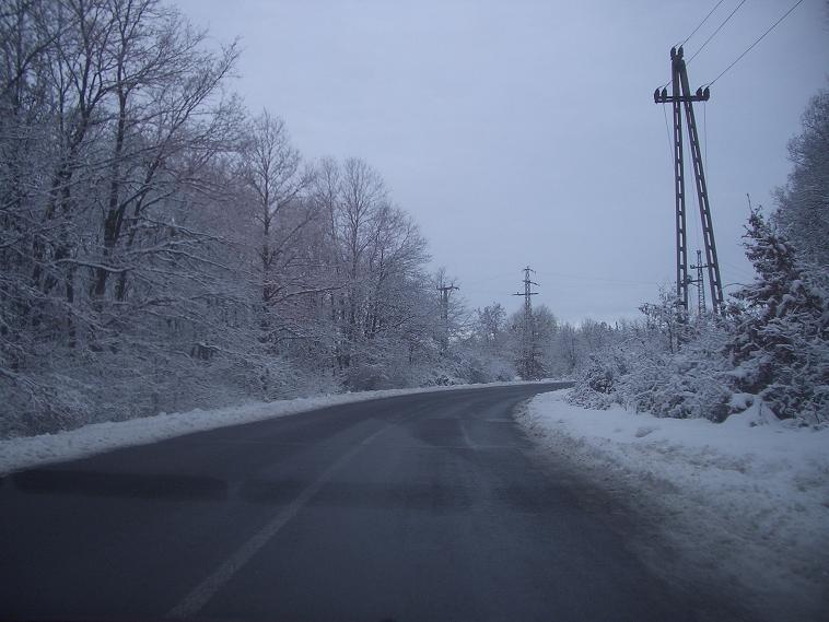 2-Pilisszentkeresztet-elhagyva-mar-minden-feher.JPG