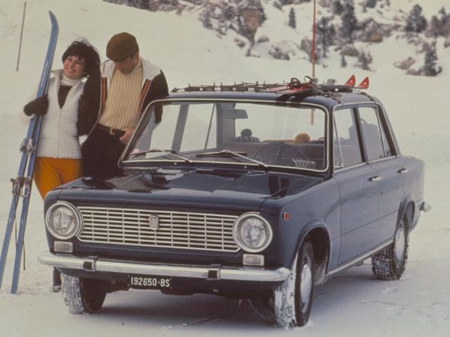 Ilyen volt a síelés a 70-es, 80-as években. Akkor a Zsiguli is menő autó volt!