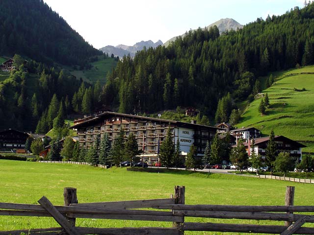 hotel-alpenhof-st-jakob08.jpg