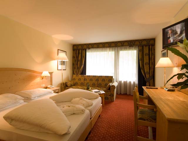 hotel-alpenhof-st-jakob13.jpg