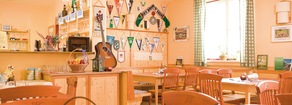 jufa-stmartin-cafe-2765b818ca.jpg