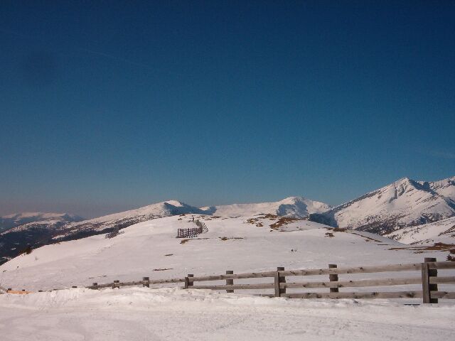 Kareck közelében fekvő hegyek