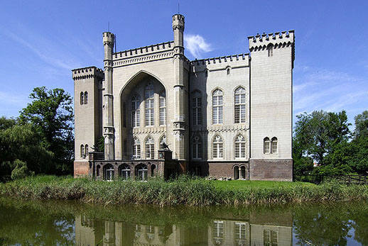 A kórniki neogótikus vár