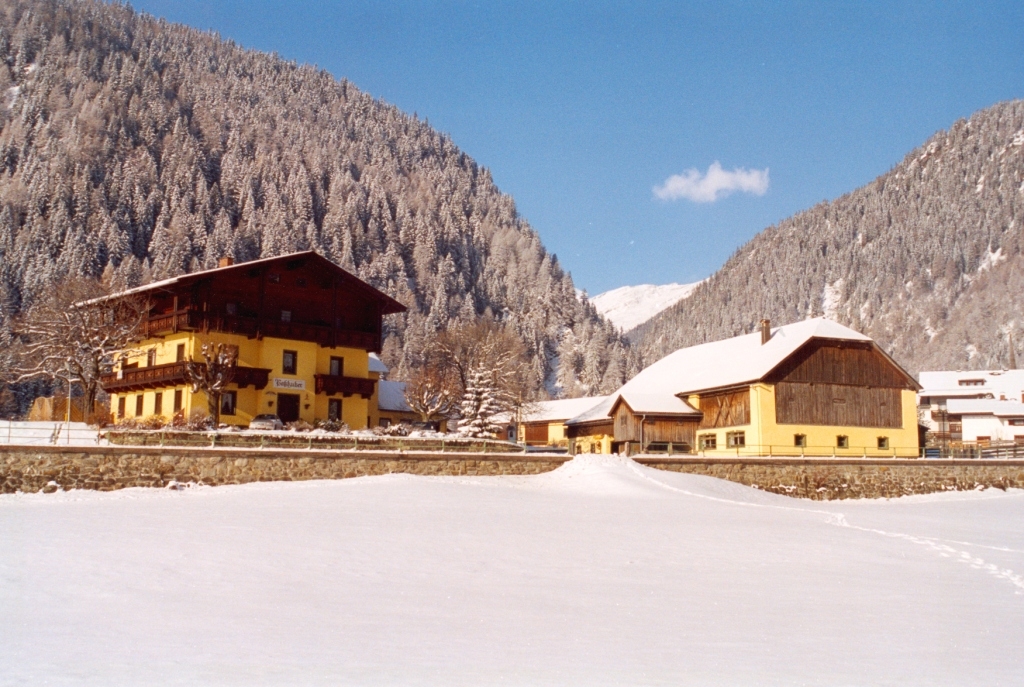 Landhaus-Passhuber-Winter1.JPG