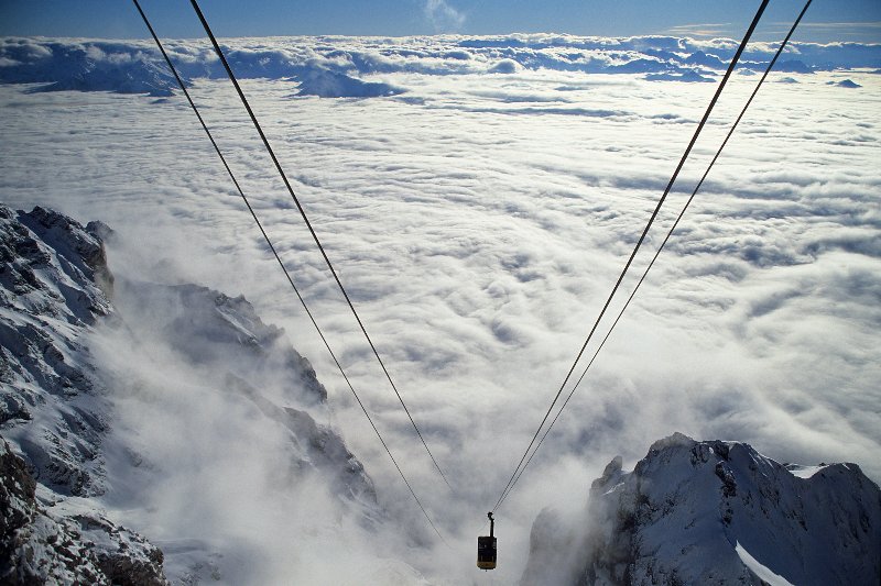 Kabinos felvonóval lehet feljutni a Dachstein gleccserre  | Fotó: ramsau.com