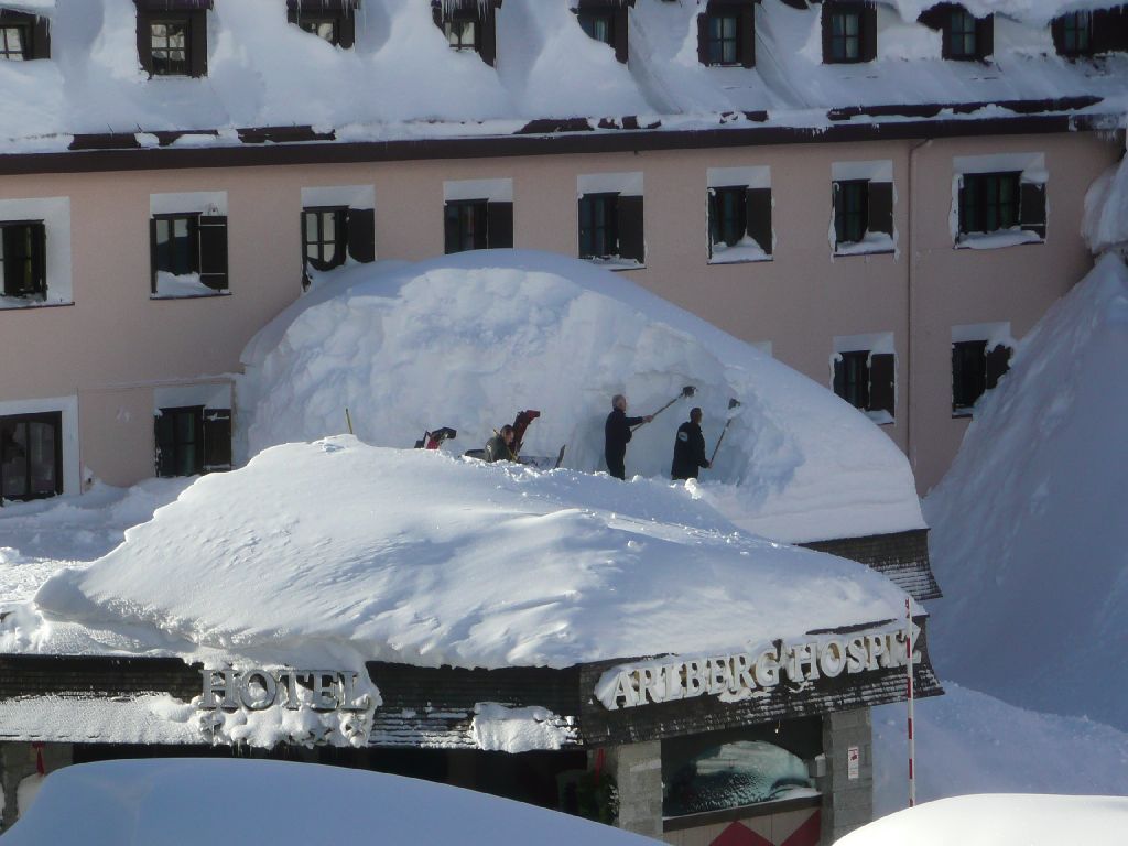 Rekord mennyiségű hó Ausztriában