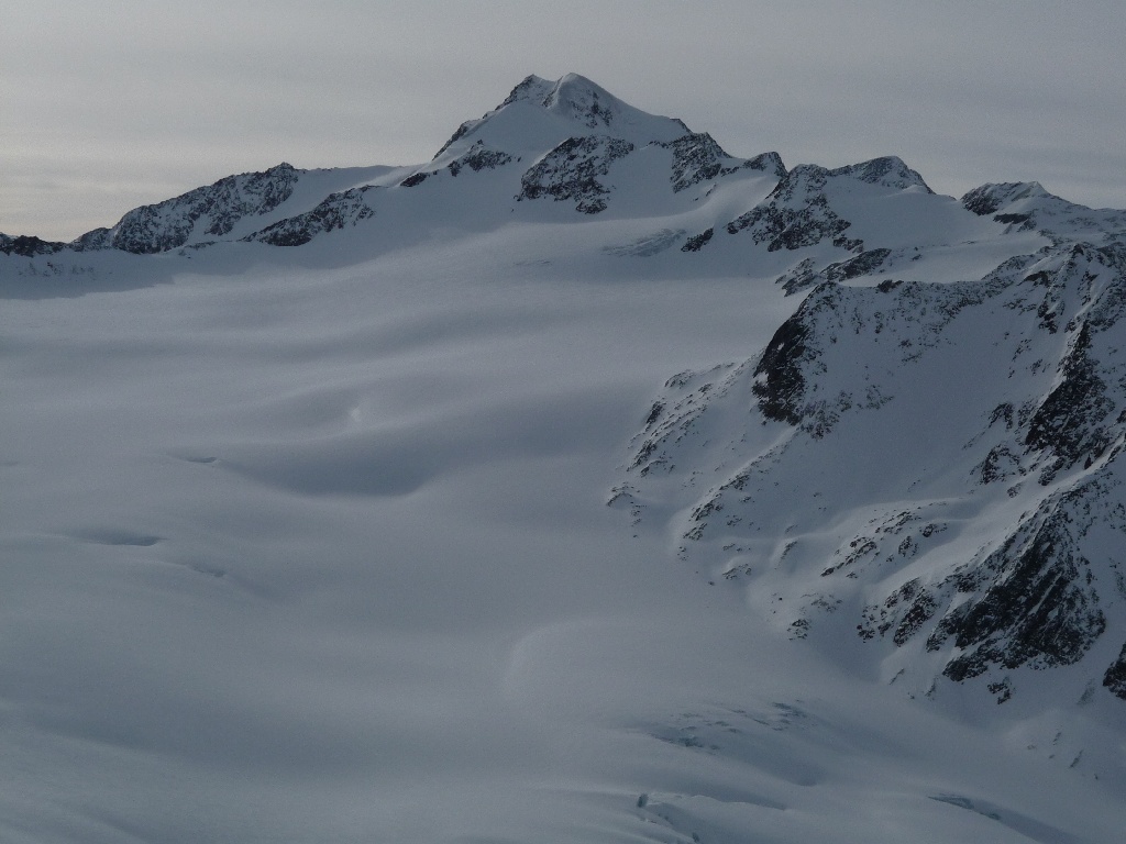 Wildspitze (3772 m) a Tiefenbach-gleccser kilátójából