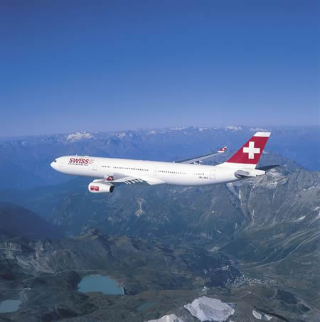 A Swiss International Airlines gépe Svájc fölött