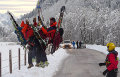 Kaprun: snowboardosok éjszakáztak a hegyen