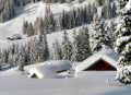 Két méteres friss havat várnak Ausztriában