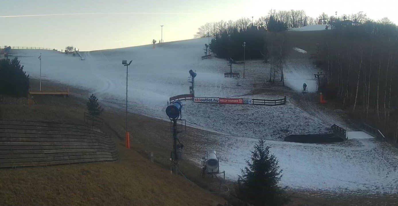 Aktuális webkamerakép a Mátraszentistváni Síparkról | Forrás: Időkép