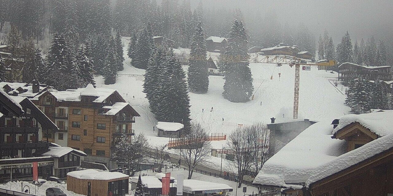 Webcam: Madonna di Campiglio, Piazza Brenta Alta. 1500 méteren