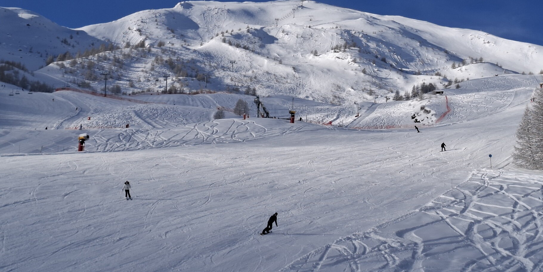 Friss havazás (10-20 cm) utáni napos idő. Kép: Puy Saint Vincent