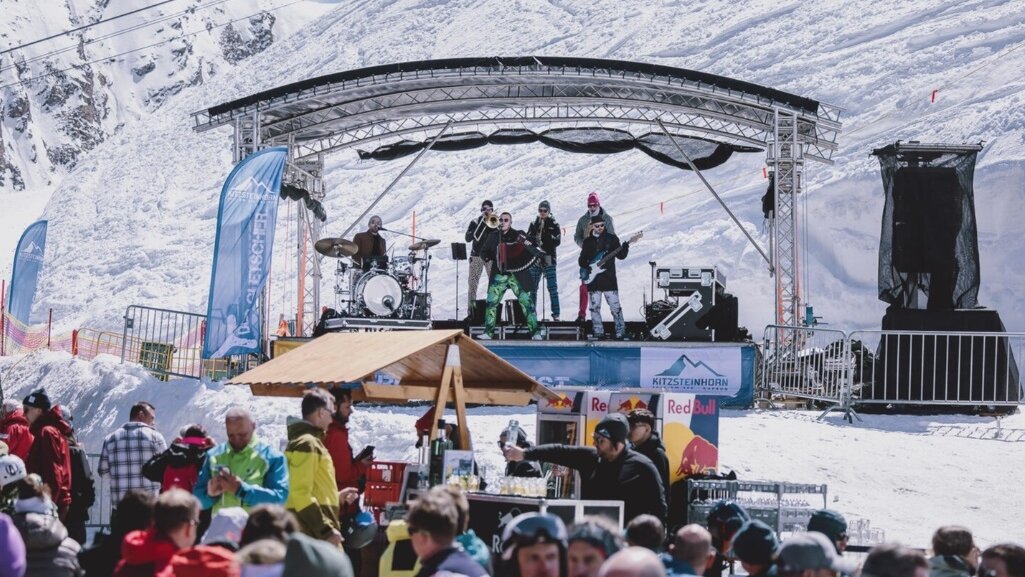Hamisítatlan alpesi bulihangulat az Alpincenternél I Fotó: kitzsteinhorn.at
